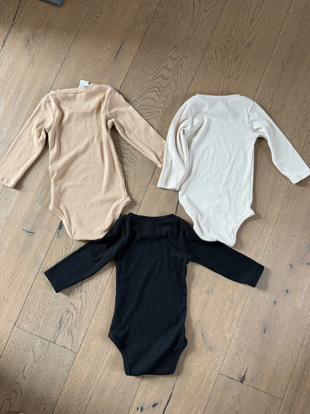 Ribbed Long Sleeve Baby Bodysuits 12–18M Neutral 3 Pack